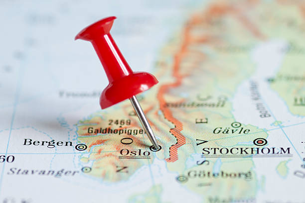 istock traveling in the report 166675597