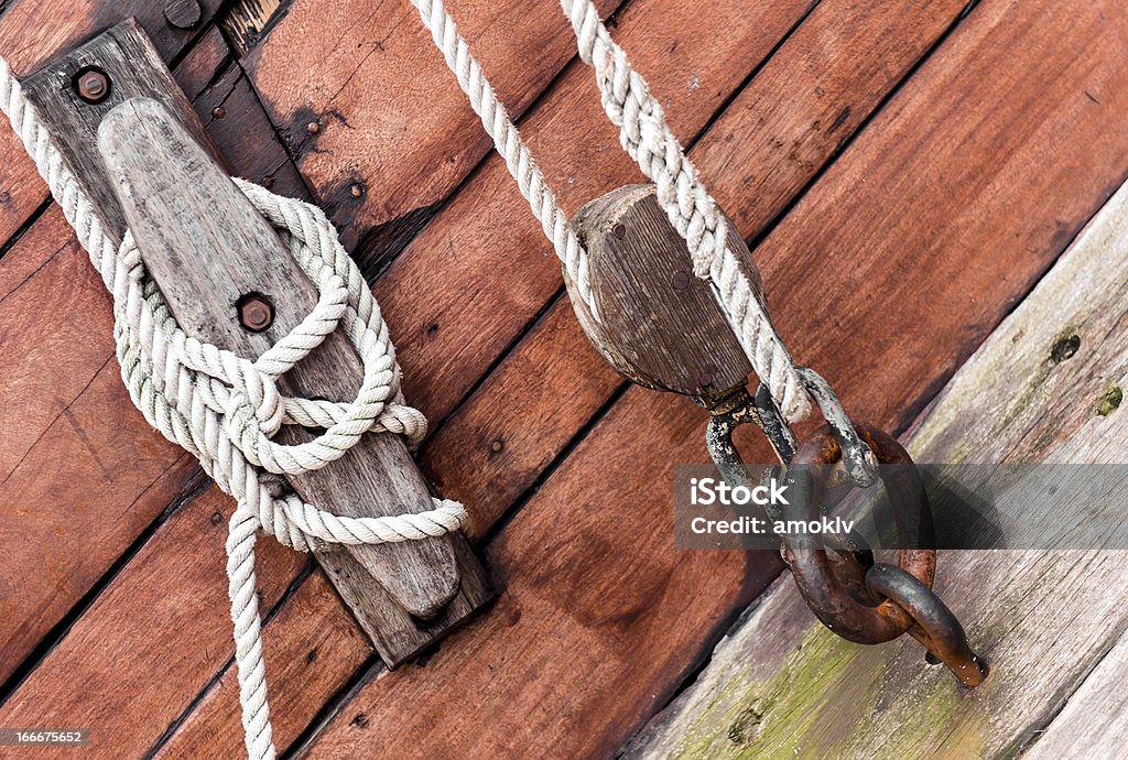 Barco de aborda - Foto de stock de Acero libre de derechos