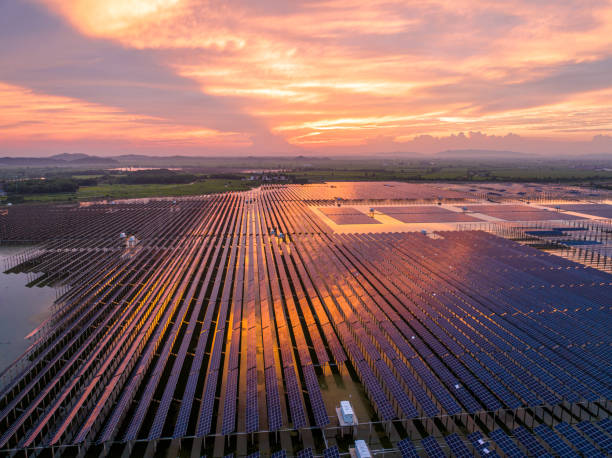 istock Sunset, photovoltaic power generation 1666857778