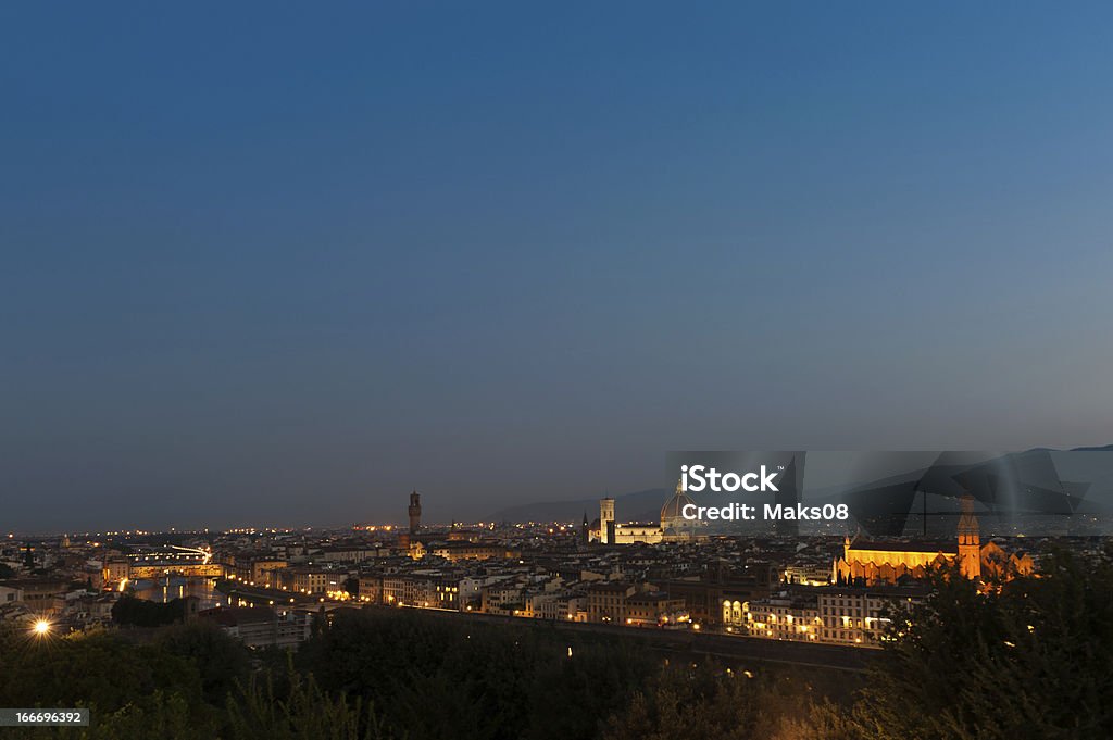 Mattina vista sul Duomo Santa Maria Del Fiore - Foto stock royalty-free di Alba - Crepuscolo