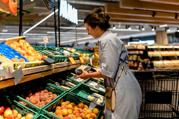 istock Young woman makes her grocery run 1667131847