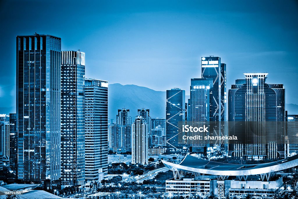 Sullo skyline - Foto stock royalty-free di Accendere (col fuoco)