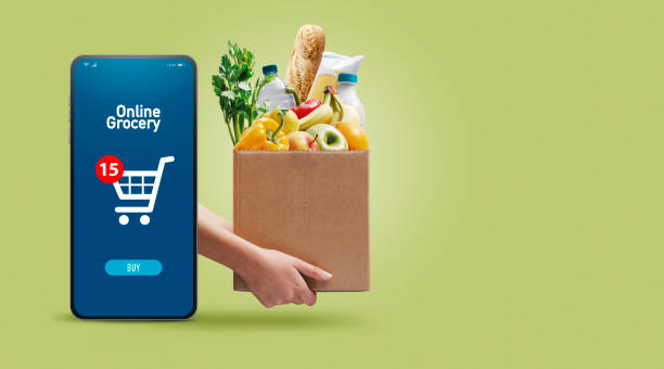 istock Online grocery shopping and delivery app 1667319740