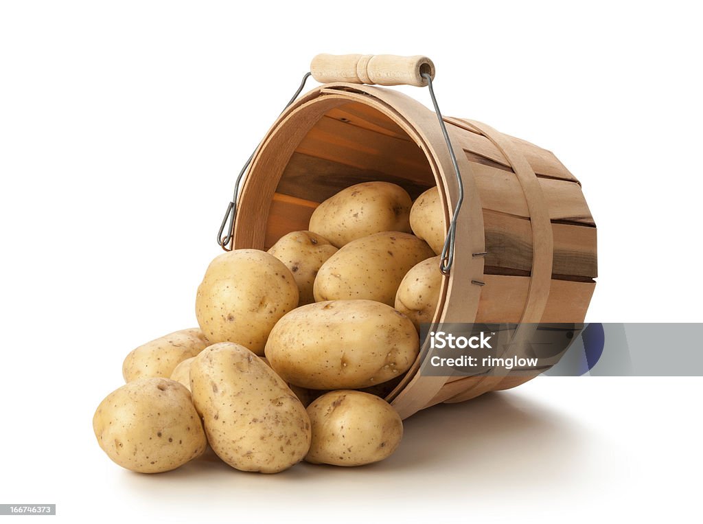 Golden Kartoffeln in einem Korb - Lizenzfrei Behälter Stock-Foto