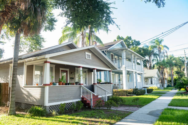 casas em historic downtown orlando florida - full length florida tropical climate residential structure - fotografias e filmes do acervo