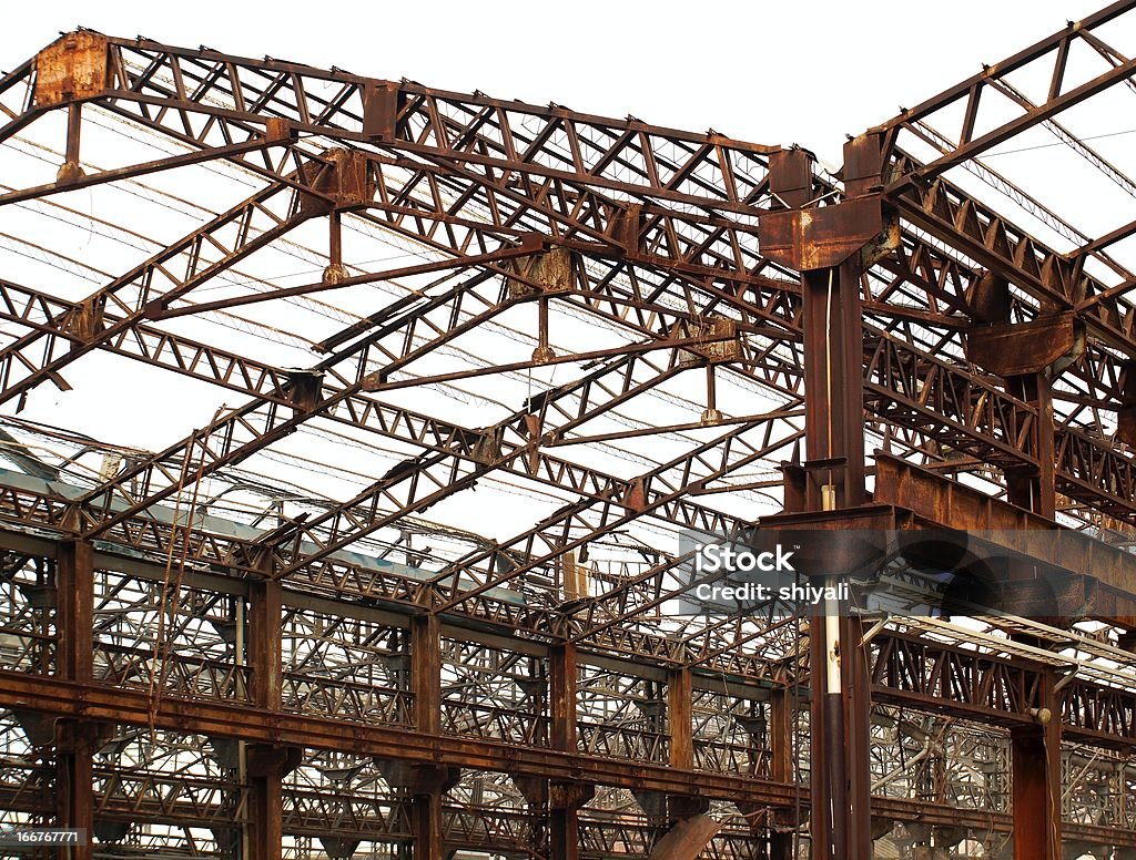 Vecchia fabbrica sale in Decay - Foto stock royalty-free di Abbandonato