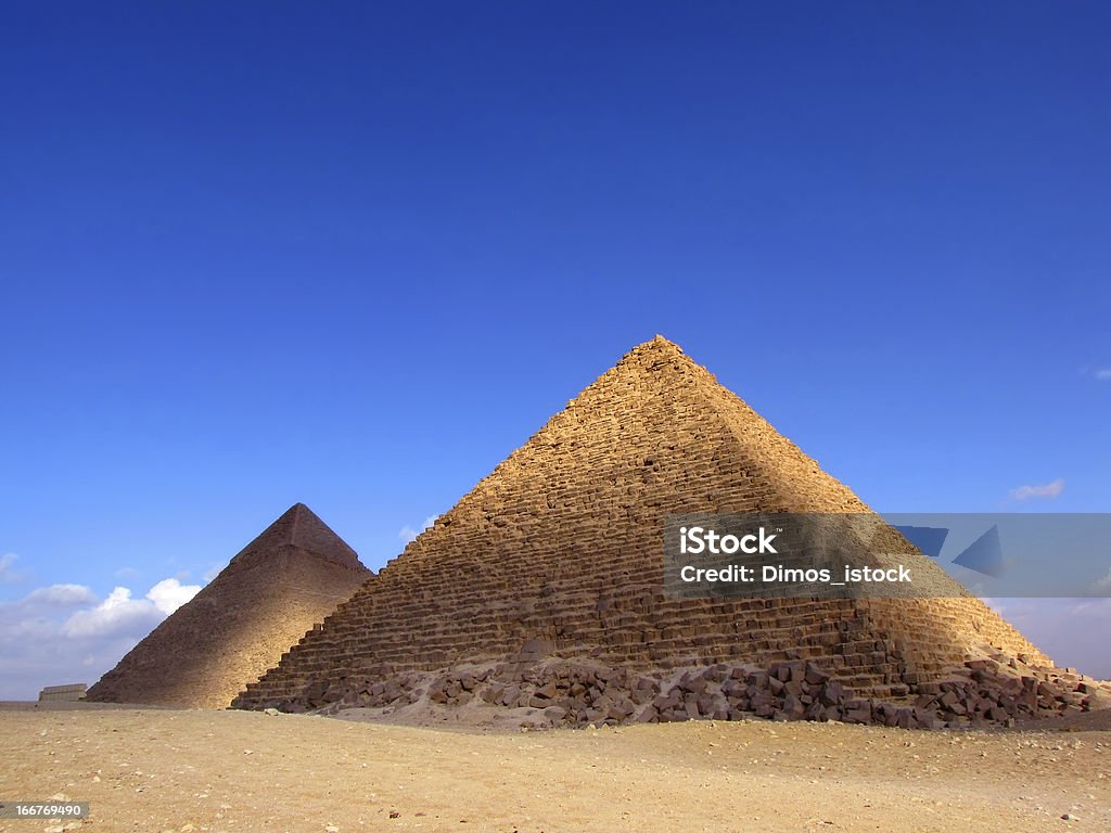 Dwa Piramidy w Gizie, Egipt - Zbiór zdjęć royalty-free (Egipt)