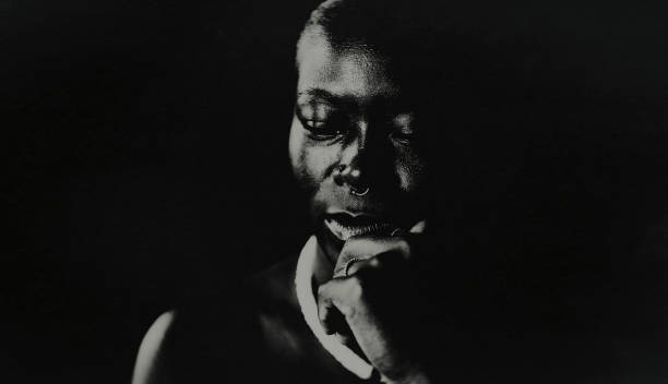 istock The waiting woman. 1667838999