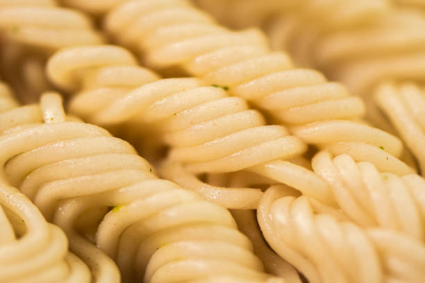 Close-up ready instant noodle