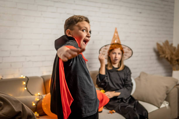 istock Our spooky halloween party 1668391849