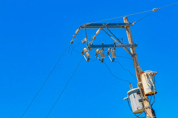 istock Absolute cable chaos on mexican power pole in Mexico. 1668670612