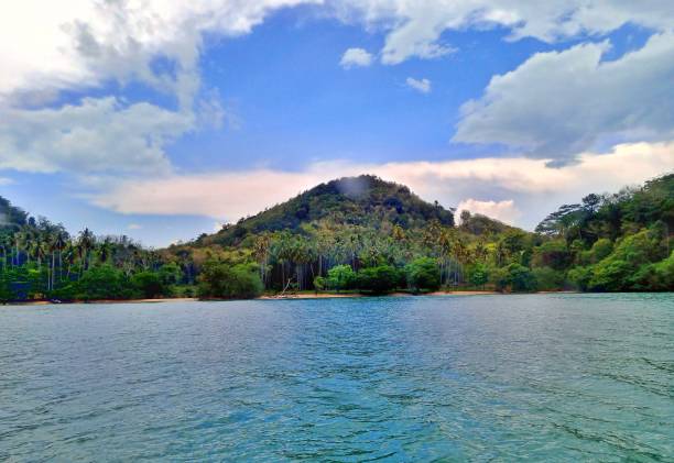 istock View of the island 1668984557
