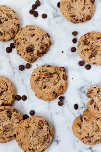 istock Lay flat Chocolate Chip Cookies 1669086274