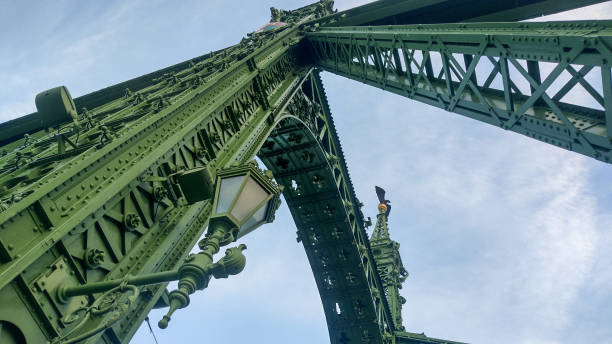bridge, steel, rivets, green color, vault