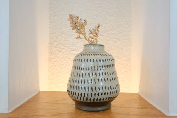 istock Decorate flower vases in the room. 1669674017