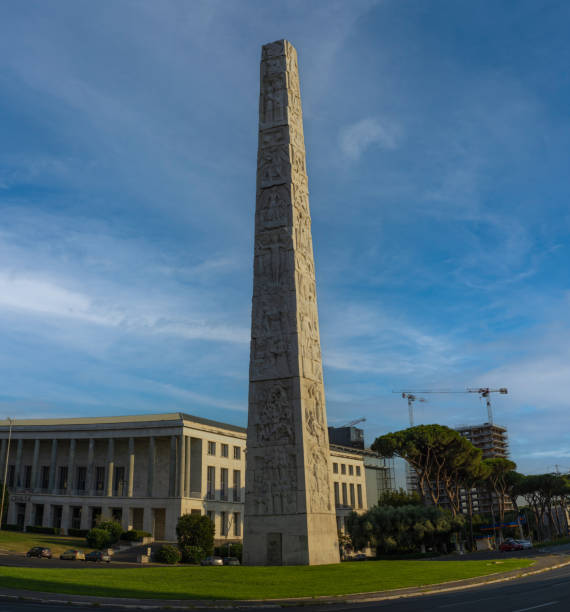 the marconi obelisk, eur, řím itálie - guglielmo marconi - stock snímky, obrázky a fotky