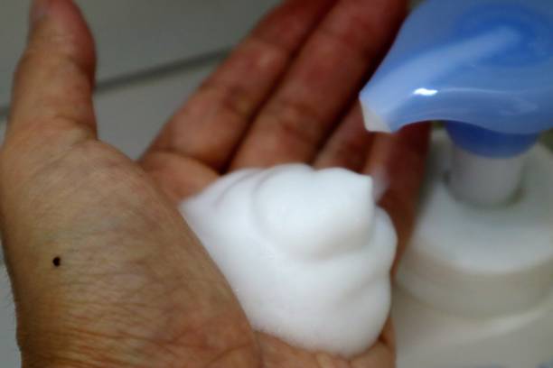 istock The person holding the hand soap 1669997875