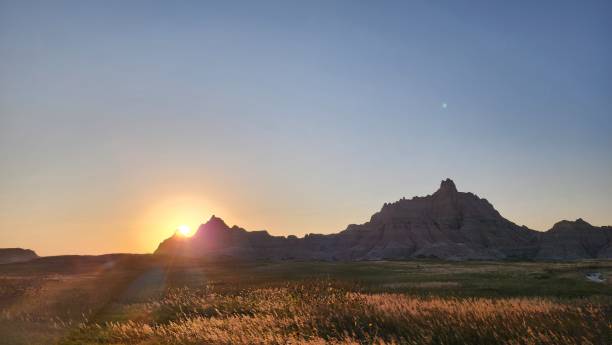 istock Sunset in the Badlands 1670151065