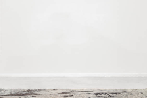 istock White wall in the room 1670240322
