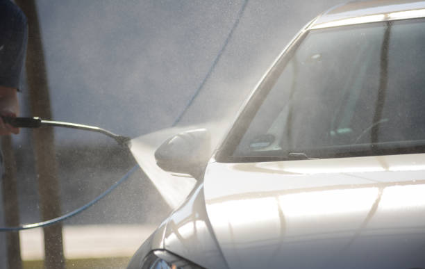 istock Washing a car with sunlight in the background 1670383210