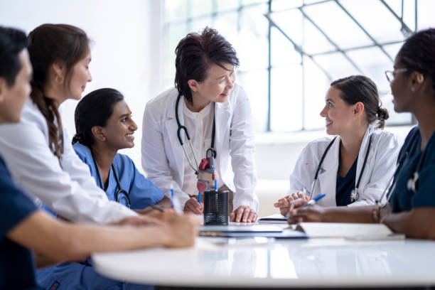 istock Medical Team Meeting 1670480099