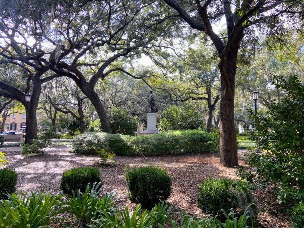 istock Chippewa Square in Savannah, Georgia 1670539189