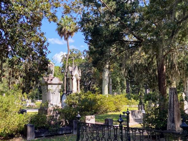 istock Bonaventure Cemetery in Savannah, Georgia 1670540420