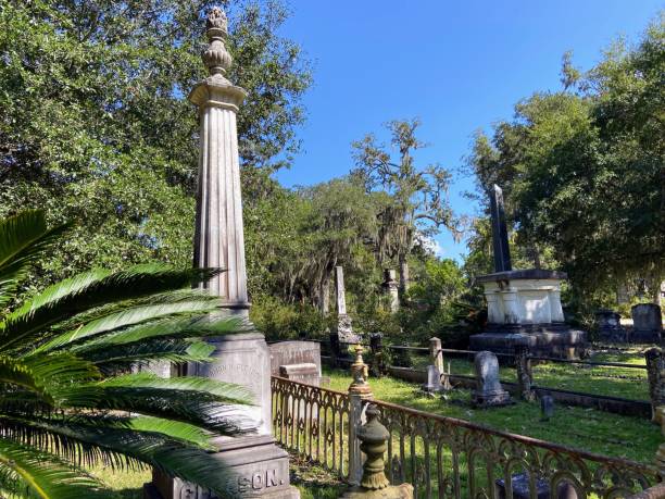 istock Bonaventure Cemetery in Savannah, Georgia 1670540433