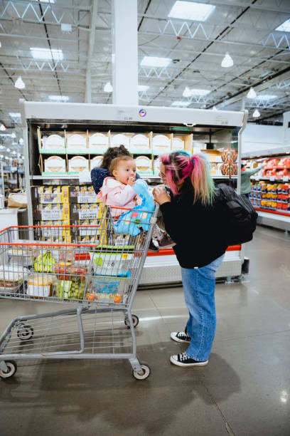 istock Family Grocery Shopping 1671200560
