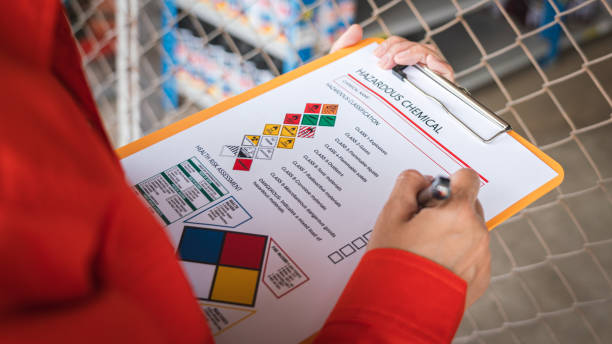 istock Checking on the hazardous chemical material information form. 1671256717