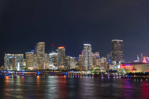 istock Night view of Miami 1671406221