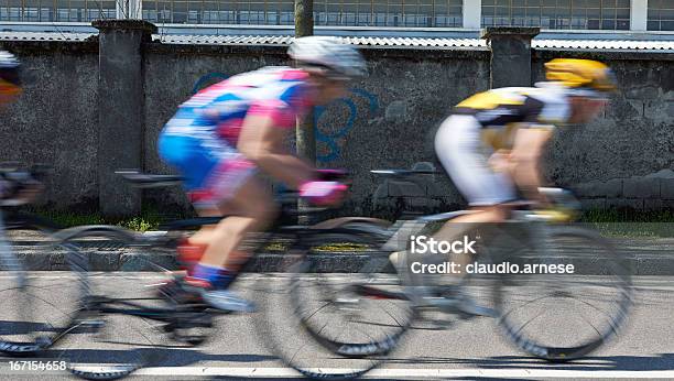 Moto Da Corsa Immagine A Colori - Fotografie stock e altre immagini di Ambientazione esterna - Ambientazione esterna, Bicicletta, Bicicletta da corsa