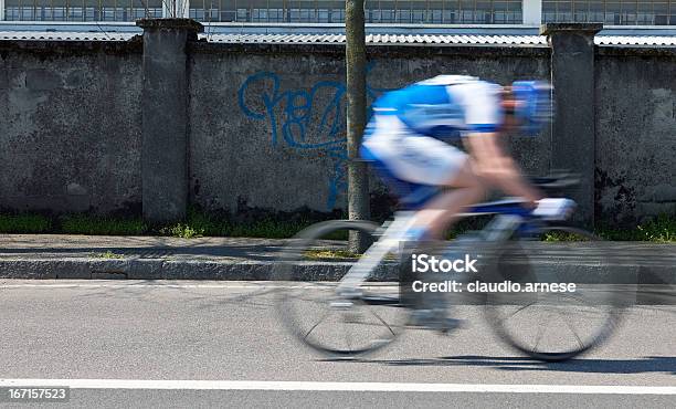 Moto Da Corsa Immagine A Colori - Fotografie stock e altre immagini di Doping - Doping, Ciclismo, Lega sportiva amatoriale