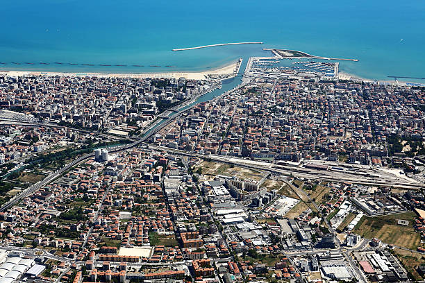 pescara von oben - pescara stock-fotos und bilder