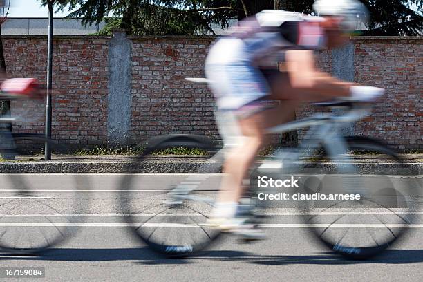 Moto Da Corsa Immagine A Colori - Fotografie stock e altre immagini di Ambientazione esterna - Ambientazione esterna, Arto - Parte del corpo, Arto umano