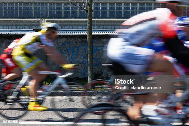 Moto Da Corsa Immagine A Colori - Fotografie stock e altre immagini di Doping - Doping, Ambientazione esterna, Arto - Parte del corpo