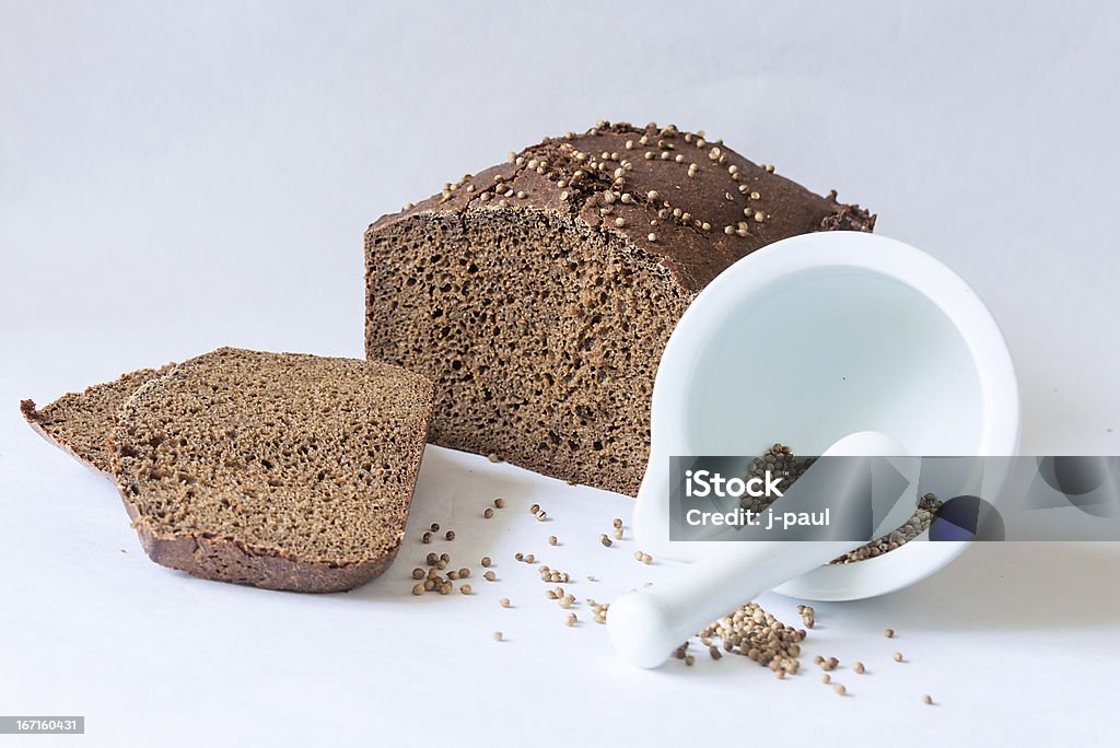 Традиционная русская черный хлеб - Стоковые фото Без людей роялти-фри