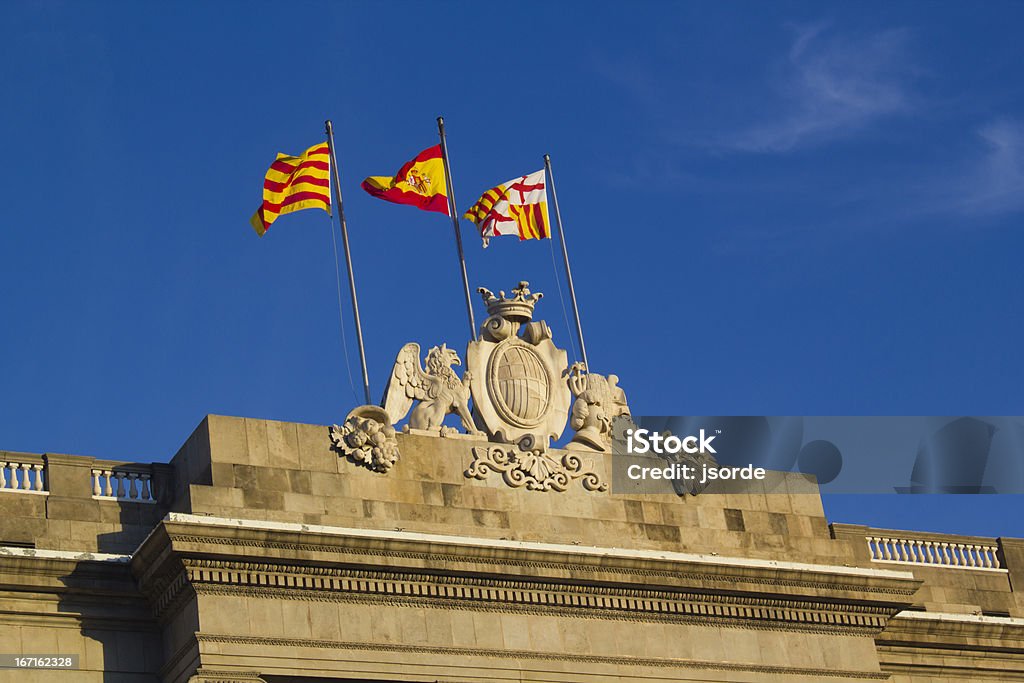 Bandeiras no Generalitat Palace - Foto de stock de Bandeira royalty-free