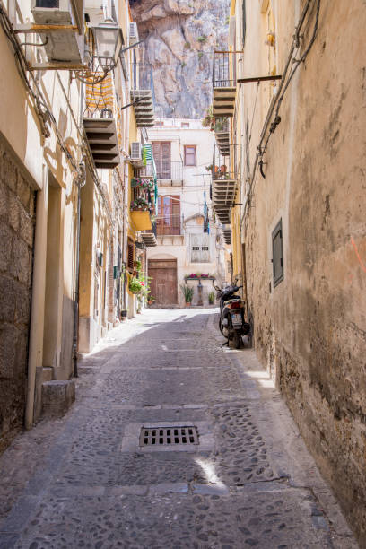 istock Street in Cefalu - Sicily 1671865337