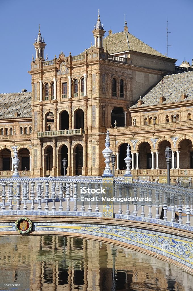 Ponte da Plaza de Espana, em Sevilha, Espanha - Foto de stock de Andaluzia royalty-free