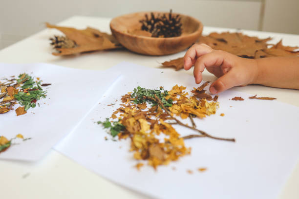 istock Children's creative activities, autumn idea 1672109129