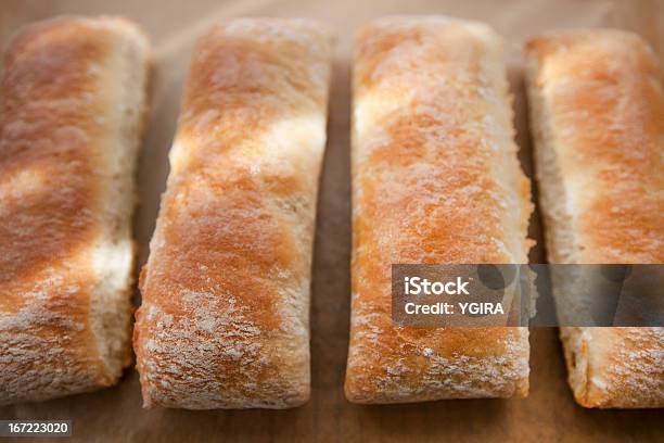 Frische Ciabatta Stockfoto und mehr Bilder von Braun - Braun, Brotsorte, Brötchen