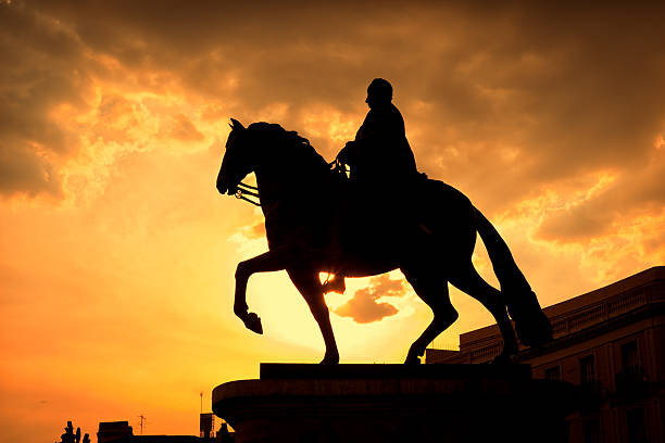 istock Sunset in Puerta del Sol, Madrid 167223331