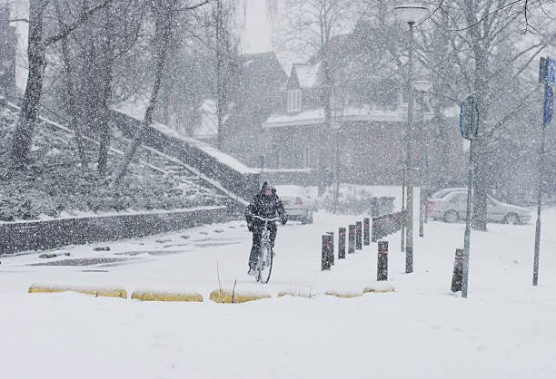 istock Heavy snowfall in Limburg 167229899