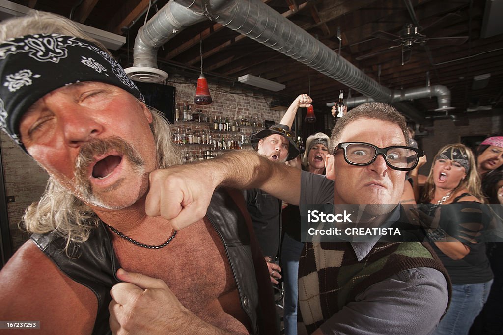 Geek socos homem no Bar - Foto de stock de Bar royalty-free