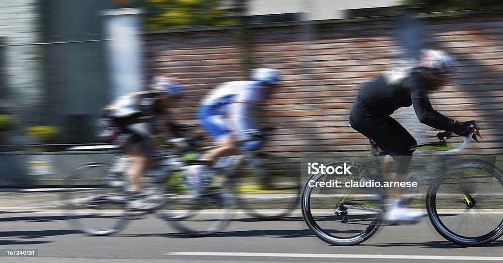 Moto da corsa. Immagine a colori - Foto stock royalty-free di Bicicletta