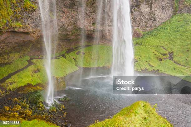 Foto de Cachoeira De Seljalandsfossislândia e mais fotos de stock de Cachoeira de Seljalandsfoss - Cachoeira de Seljalandsfoss, Caindo, Cascata