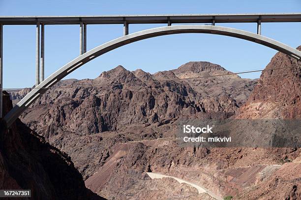 Ponte - Fotografie stock e altre immagini di Ambientazione esterna - Ambientazione esterna, Architettura, Arco - Architettura