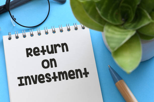 istock Return On Investment words in an office notebook. 1672579590