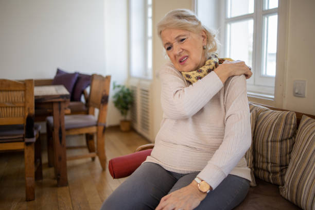 istock Senior woman suffering from pain 1672859027